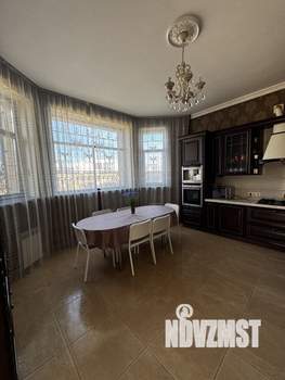 Дом 433м&sup2;, 4-этажный, участок 10 сот.  