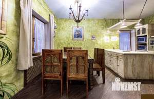 Дом 212м², 2-этажный, участок 15 сот.  