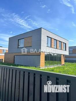 Дом 320м², 2-этажный, участок 18 сот.  