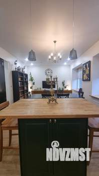 Коттедж 279м&sup2;, 3-этажный, участок 8 сот.  