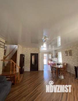 Таунхаус 156м², 3-этажный, участок 3 сот.  