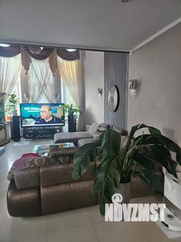 Дом 290м², 3-этажный, участок 290 сот.  