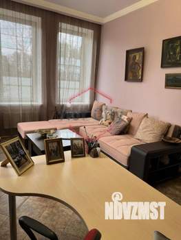 Коттедж 742м², 3-этажный, участок 13 сот.  