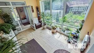 Коттедж 215м², 3-этажный, участок 9 сот.  