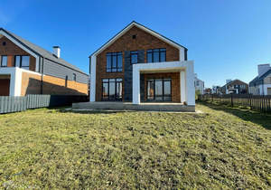 Дом 234м², 2-этажный, участок 6 сот.  