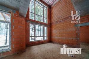 Дом 250м², 2-этажный, участок 10 сот.  