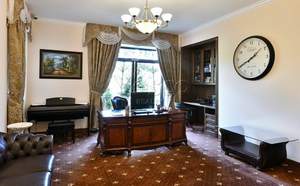 Дом 1500м², 2-этажный, участок 100 сот.  