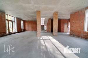 Дом 259м², 2-этажный, участок 11 сот.  