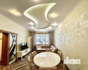 Таунхаус 250м², 3-этажный, участок 6 сот.  