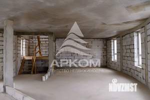 Таунхаус 249м², 3-этажный, участок 2 сот.  