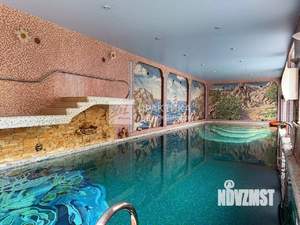 Дом 604м&sup2;, 4-этажный, участок 47 сот.  