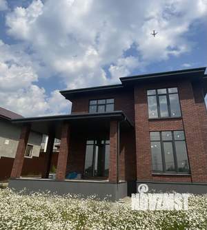Дом 220м², 2-этажный, участок 6 сот.  