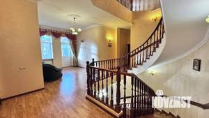 Коттедж 445м², 3-этажный, участок 30 сот.  