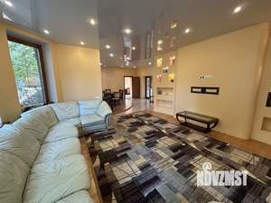 Коттедж 366м², 2-этажный, участок 43 сот.  