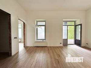 Дом 450м², 2-этажный, участок 15 сот.  