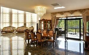 Дом 1500м², 2-этажный, участок 100 сот.  