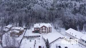 Дом 800м², 4-этажный, участок 45 сот.  