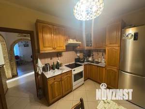 Дом 500м², 3-этажный, участок 20 сот.  