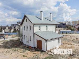 Дом 340м², 3-этажный, участок 14 сот.  