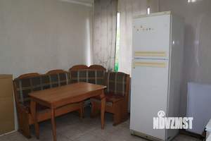 Дом 250м², 3-этажный, участок 12 сот.  