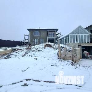 Дом 195м&sup2;, 2-этажный, участок 6 сот.  