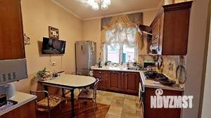 Дом 220м², 2-этажный, участок 14 сот.  