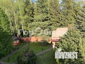 Дом 423м², 3-этажный, участок 23 сот.  