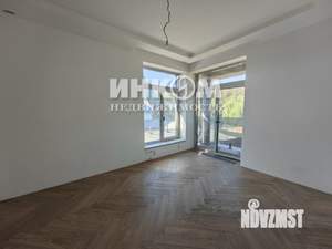 Дом 250м&sup2;, 2-этажный, участок 15 сот.  