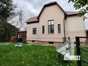 Коттедж 300м², 3-этажный, участок 12 сот.  