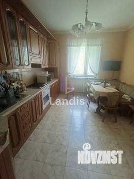 Дом 370м², 2-этажный, участок 15 сот.  
