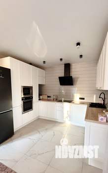 Дом 169м², 2-этажный, участок 7 сот.  