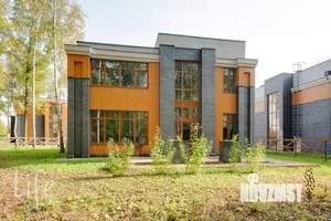 Дом 259м², 2-этажный, участок 11 сот.  