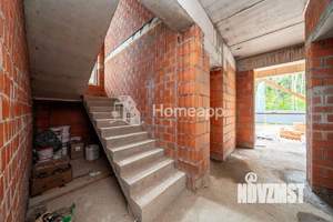 Дом 225м², 2-этажный, участок 9 сот.  