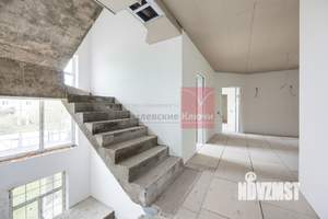 Дом 737м², 3-этажный, участок 26 сот.  