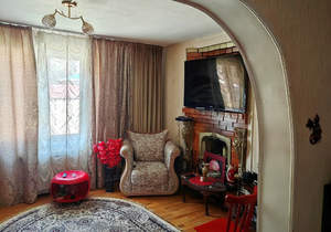 Дом 130м&sup2;, 2-этажный, участок 6 сот.  