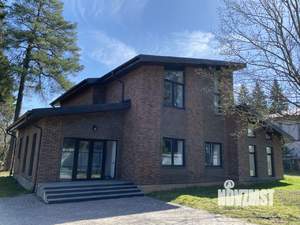 Коттедж 260м², 2-этажный, участок 11 сот.  