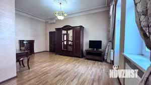 Коттедж 445м², 3-этажный, участок 15 сот.  