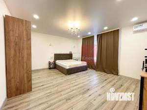 Дом 239м&sup2;, 2-этажный, участок 6 сот.  