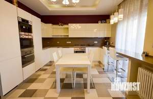 Таунхаус 280м², 4-этажный, участок 1 сот.  