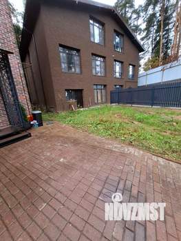 Дом 250м&sup2;, 3-этажный, участок 3 сот.  