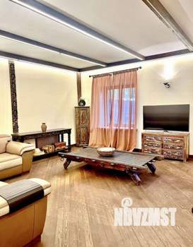 Дом 212м², 2-этажный, участок 15 сот.  