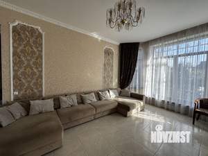 Дом 433м&sup2;, 4-этажный, участок 10 сот.  