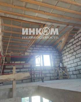 Дом 230м², 2-этажный, участок 6 сот.  