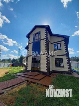 Дом 315м&sup2;, 3-этажный, участок 10 сот.  