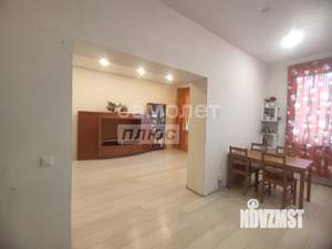 Дом 370м², 3-этажный, участок 8 сот.  