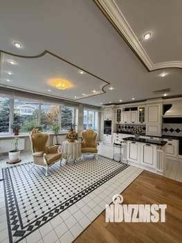 Дом 490м², 4-этажный, участок 12 сот.  