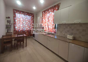 Дом 370м², 3-этажный, участок 8 сот.  