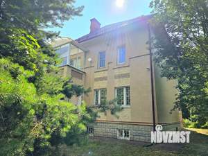 Коттедж 350м², 3-этажный, участок 12 сот.  