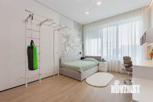 Коттедж 220м², 2-этажный, участок 6 сот.  
