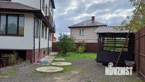 Коттедж 1200м², 2-этажный, участок 10 сот.  